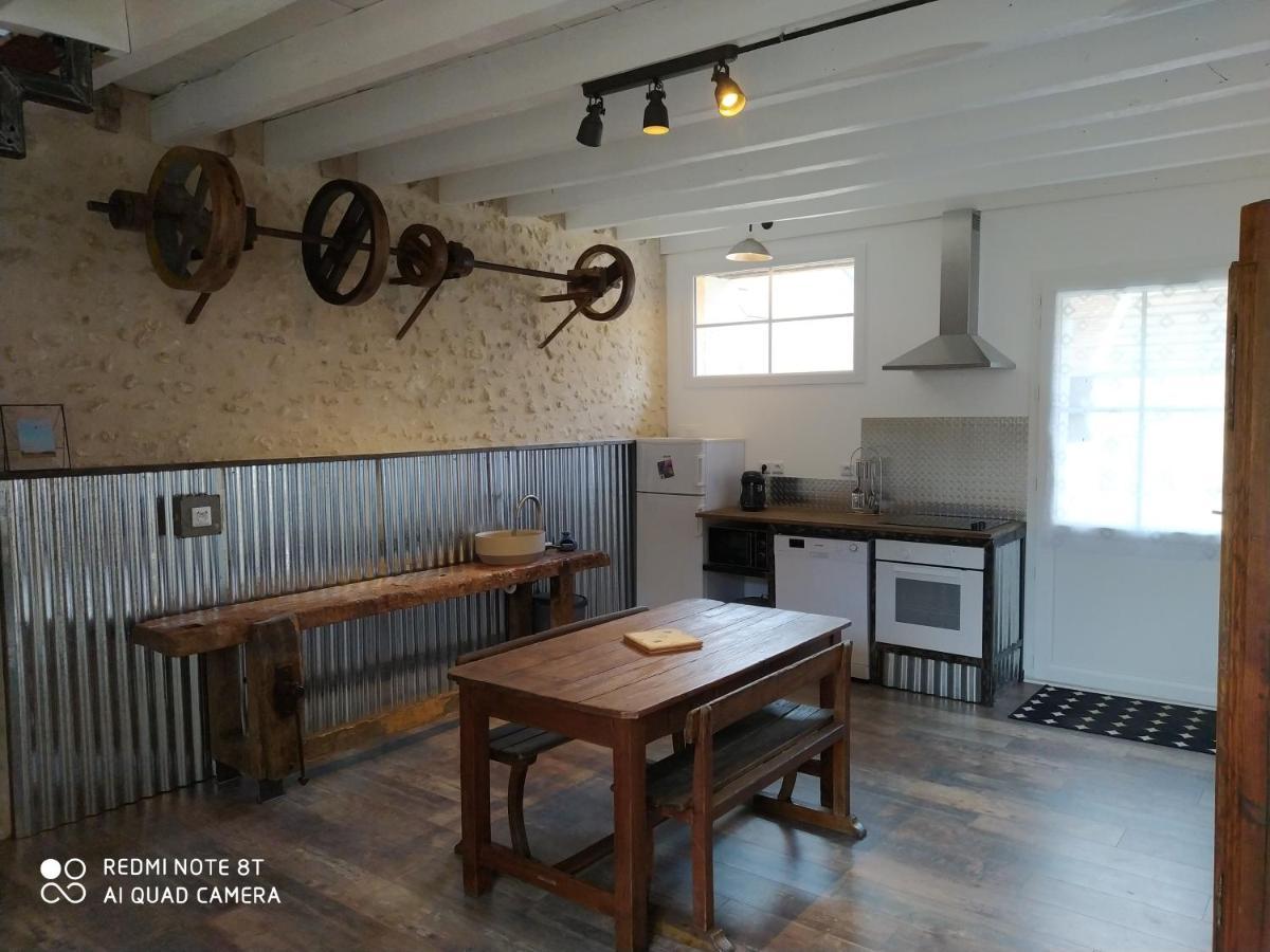 Gîte L'atelier Civray-de-Touraine Extérieur photo